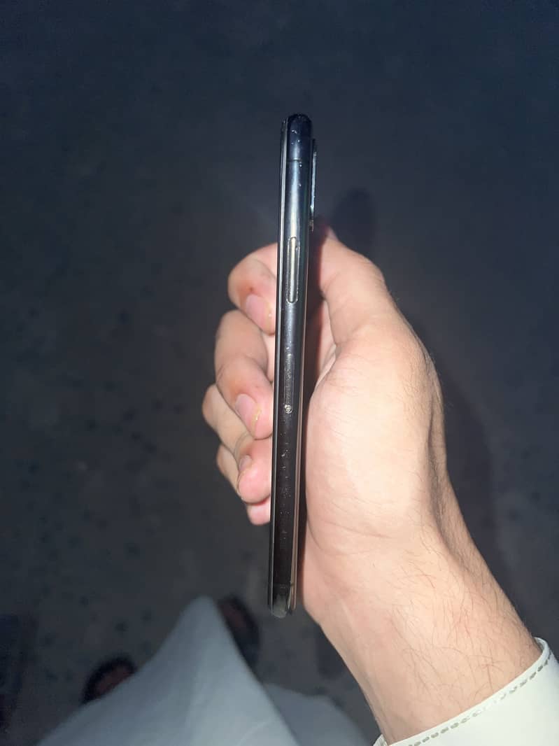 Apple iPhone X 2