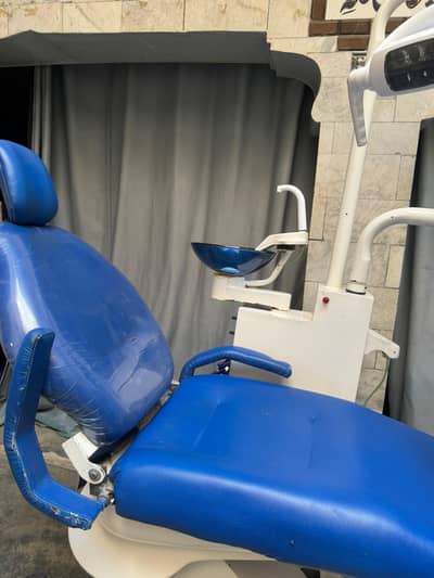 Dental unit machine