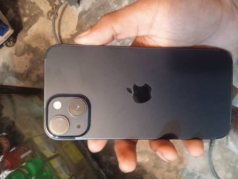 Apple iPhone 13 3