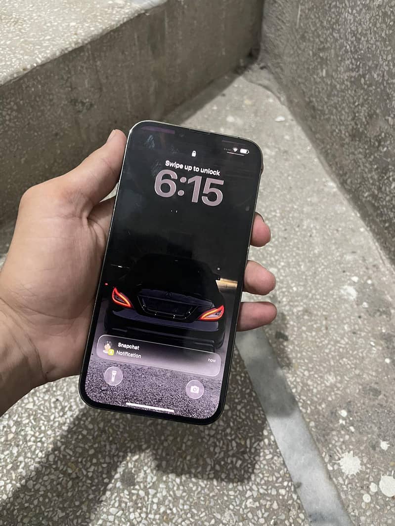 Apple iPhone 13 Pro Max 4