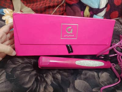gorgeous brand straightner
