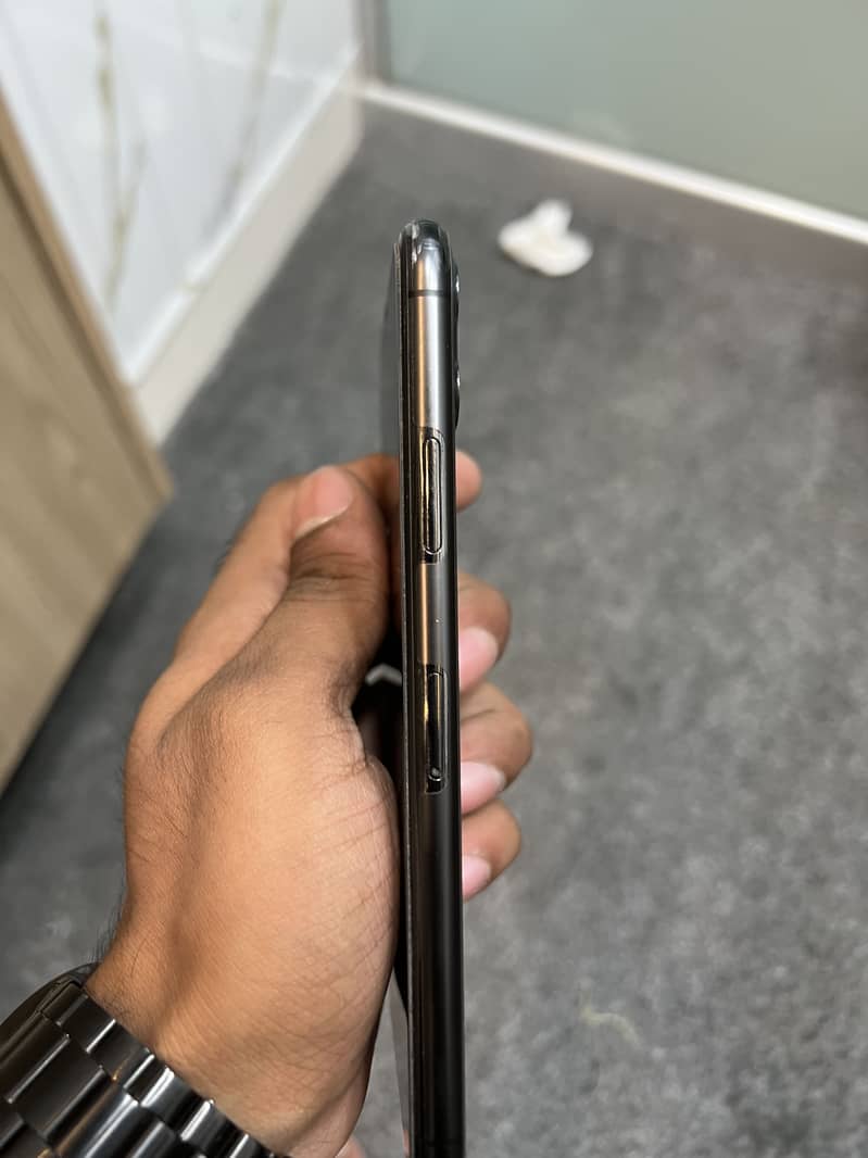 Apple iPhone 11 2