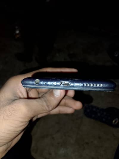 Infinix Hot 8