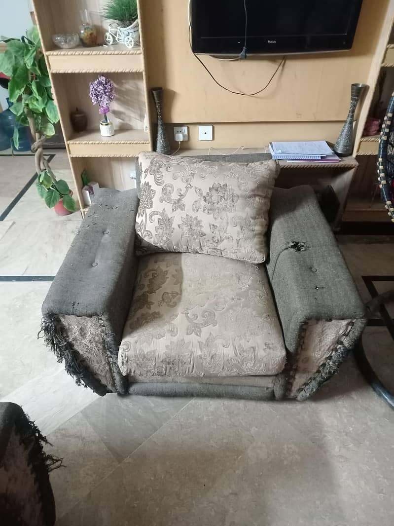 Brown Sofas 5 seater 2