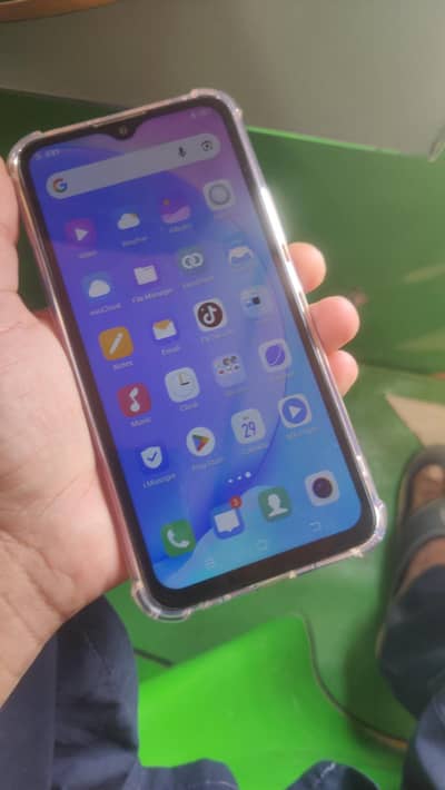 Vivo Y17