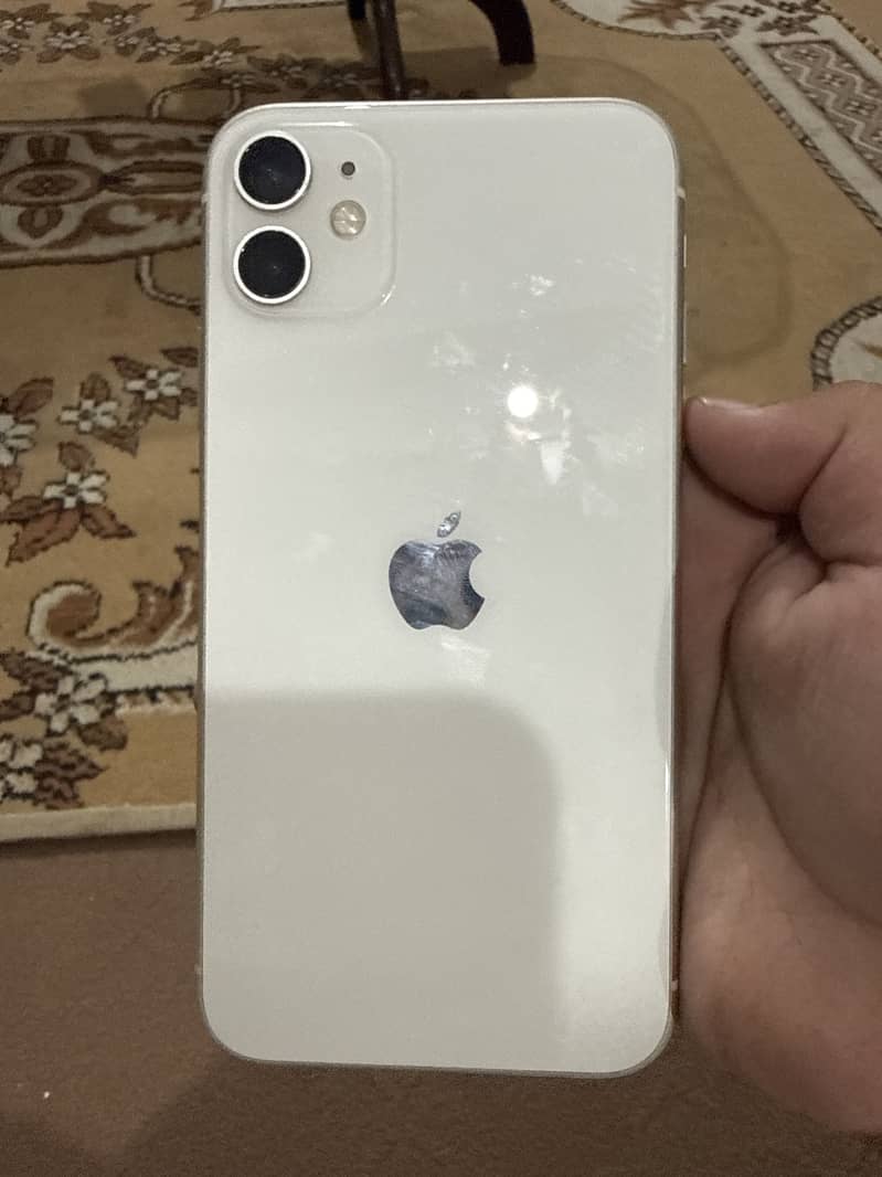 Apple iPhone 11 0