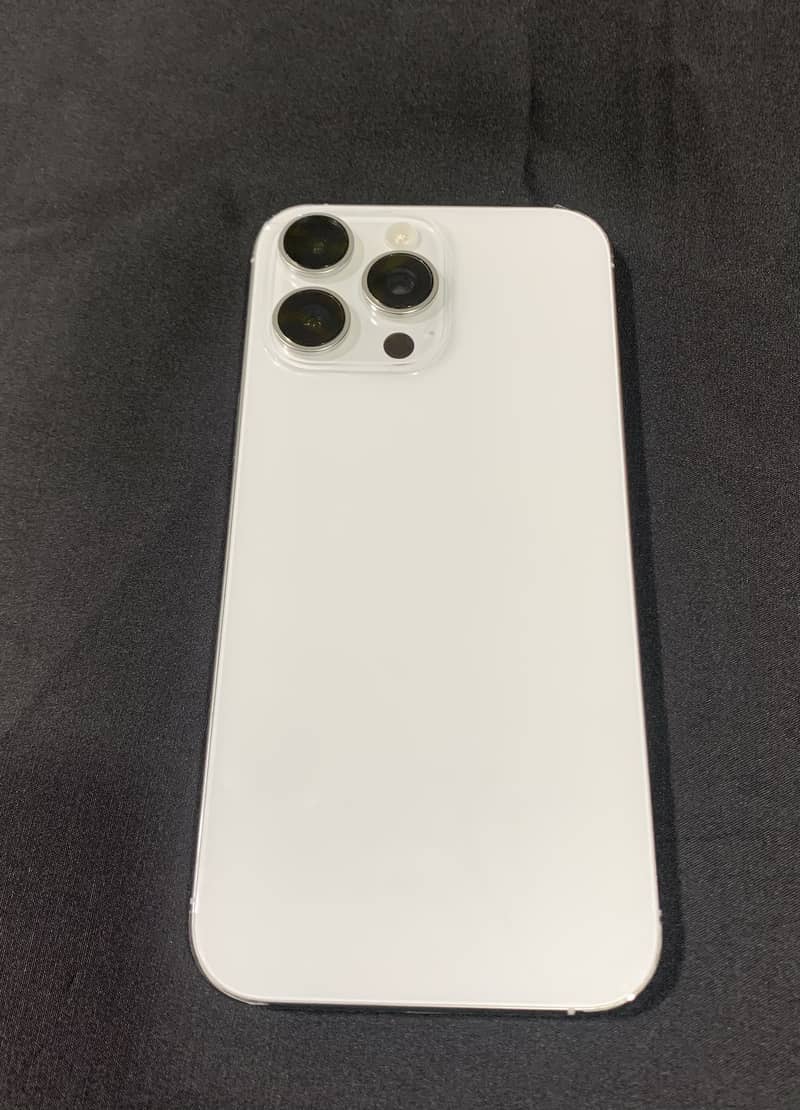 iPhone 16 Pro Max 0