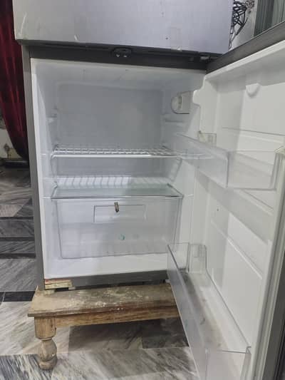 Haier Refrigerator HRF-216 – Excellent Condition