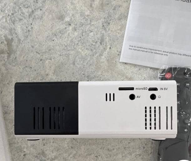 G. Y PROJECTOR 4