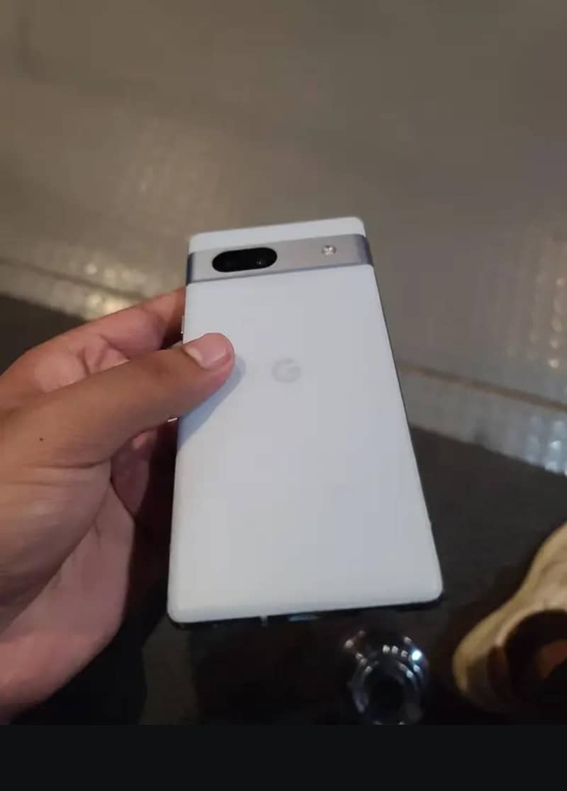 Google Pixel 7a 4