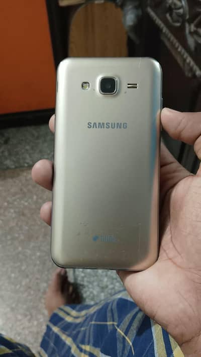 Samsung Mobile J5