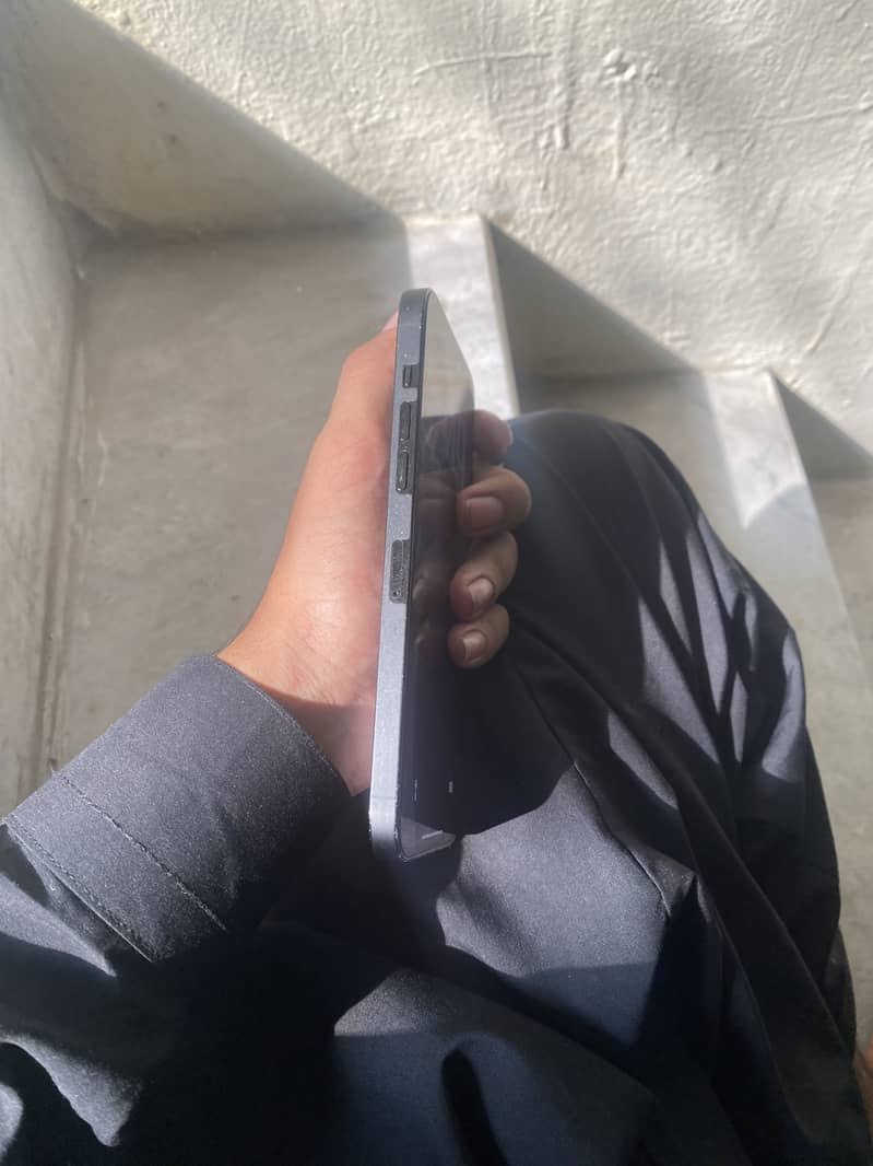 Apple iPhone 14 Pro Max 5