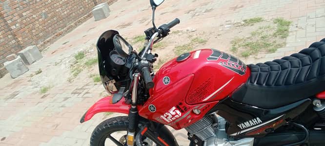 Yamaha YBR 125 Red (2017) – Low Mileage, Excellent Condition