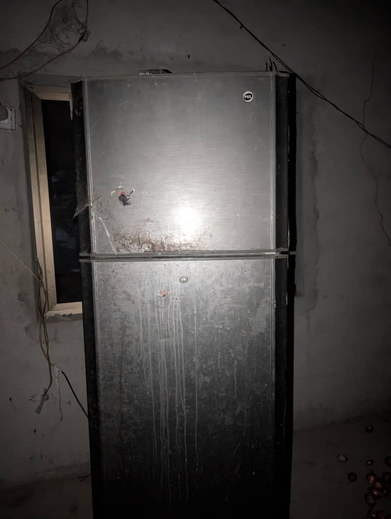 PEL REFRIGERATOR 0