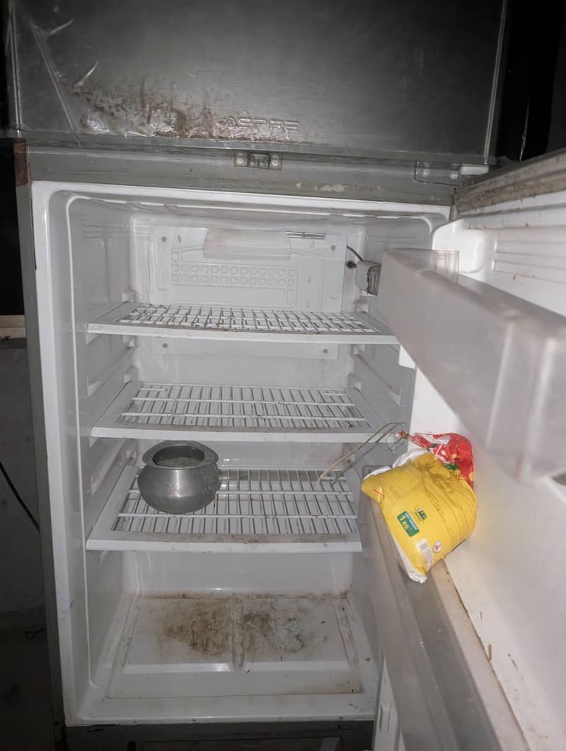 PEL REFRIGERATOR 2