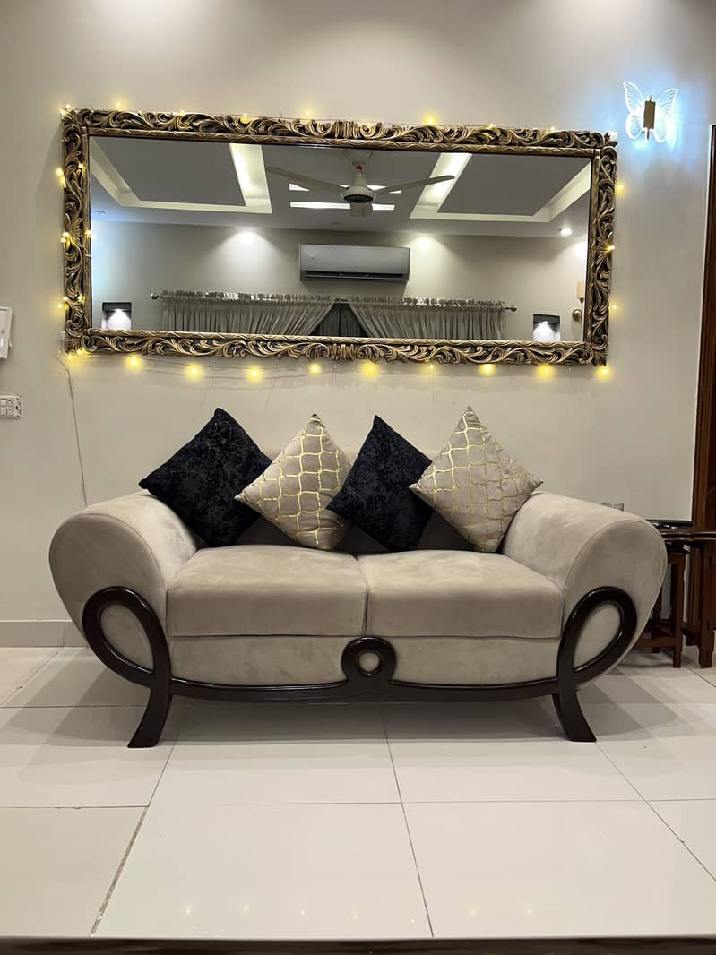 Premium Cherry sofa set with table 3