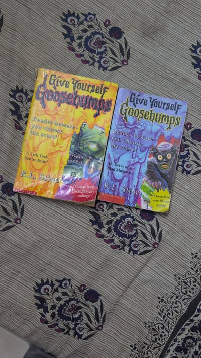 2x Original Goosebumps Books by R. L. Stine (Good Condition)