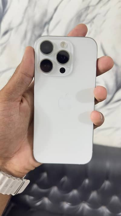 Apple iPhone 15 Pro