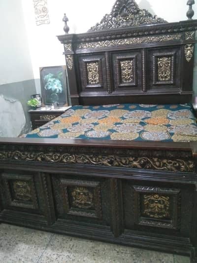 Chinoti bed set