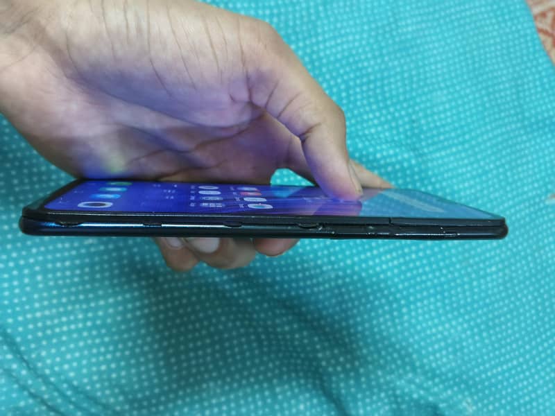 Vivo y97 8/256 urgent sale 9