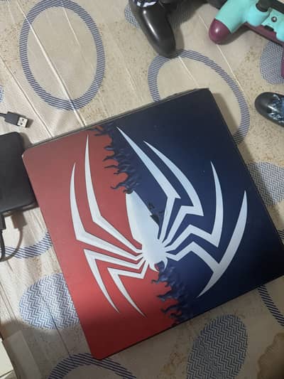 Ps 4 slim with 3 controllers and 1 tb external hard drive