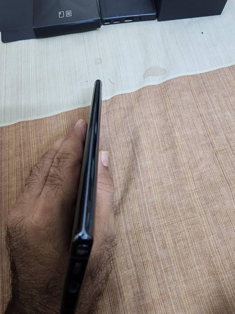 Samsung Mobile Note 10 Plus 2
