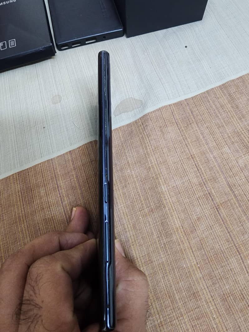 Samsung Mobile Note 10 Plus 3