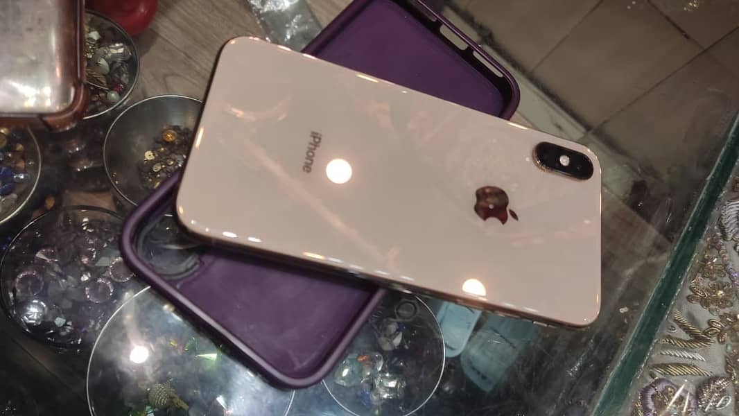 iPhone xs 256 4