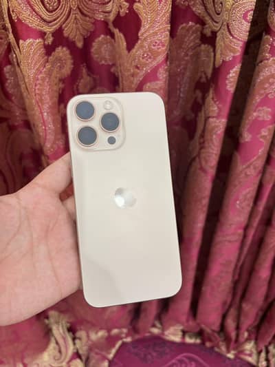 Apple iPhone 16 Pro Max