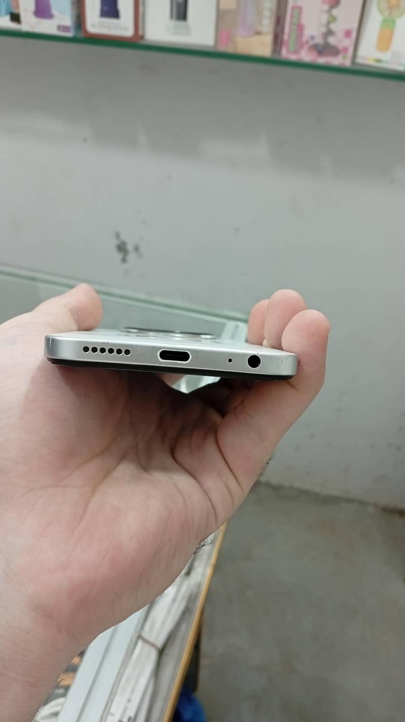 Tecno SPARK 30C 4