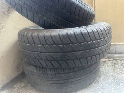 Yaris tyres 4