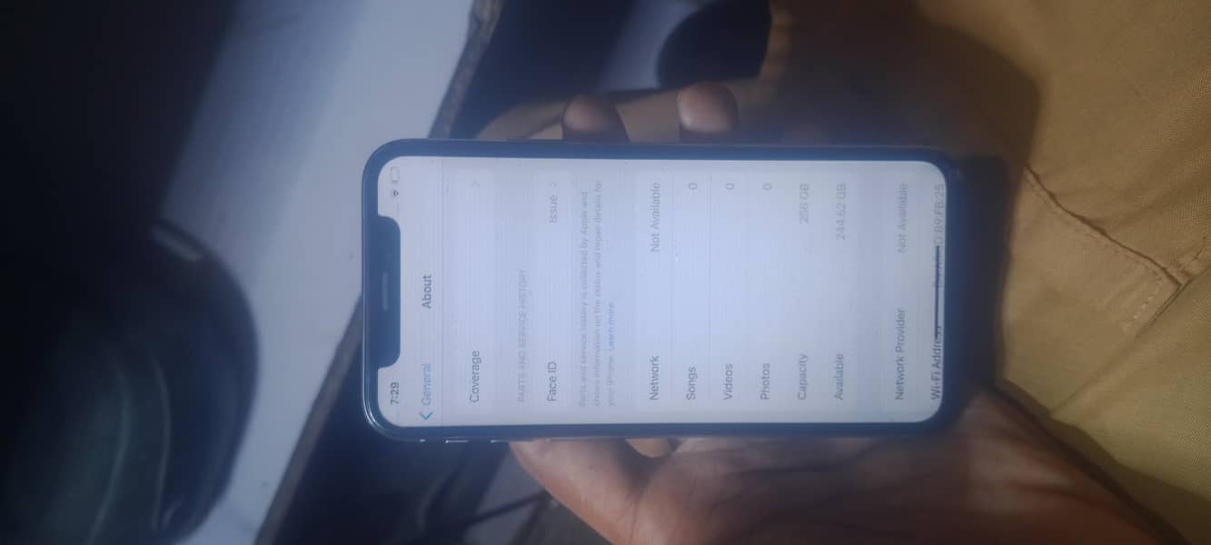 Apple iPhone X 3