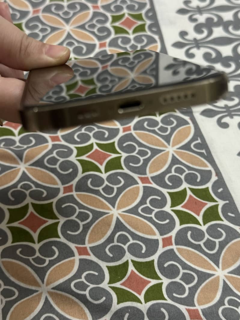 Apple iPhone 14 Pro 4
