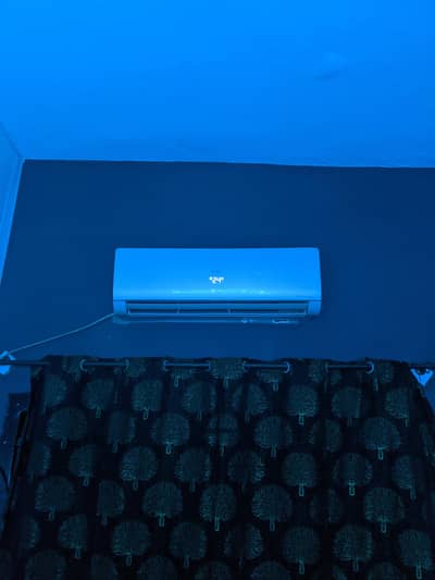 Haier Inverter AC 1.5 ton 10/10 condition scratch less