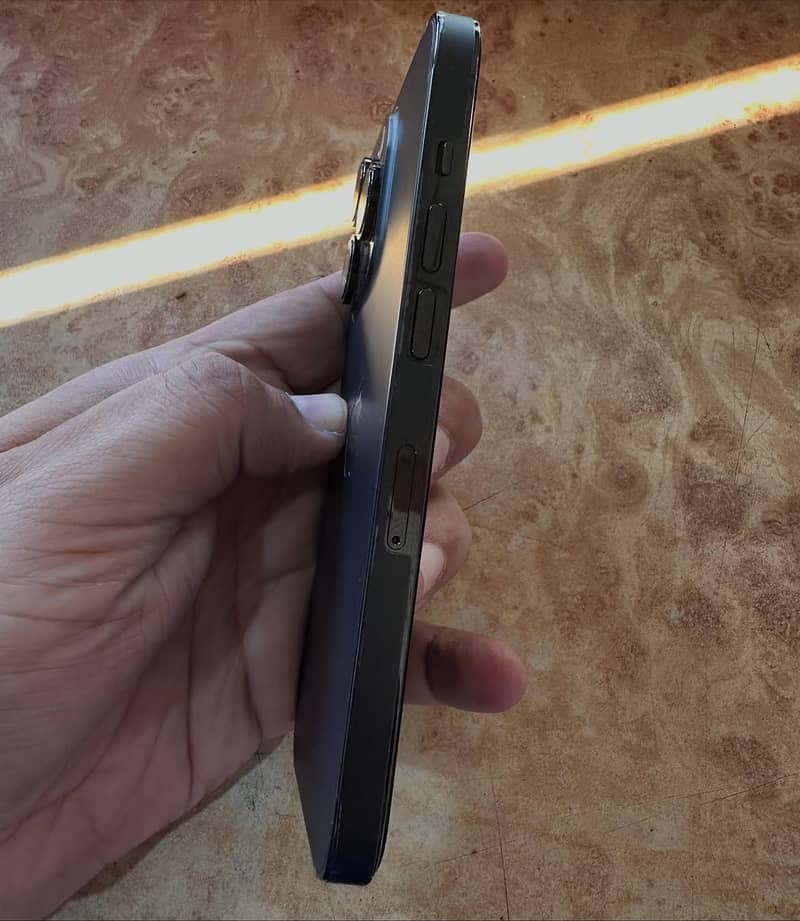 Apple iPhone 14 Pro 4