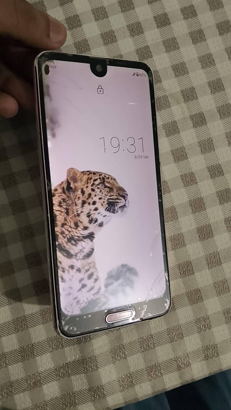 Sharp Aquos R2 axchang possible 2