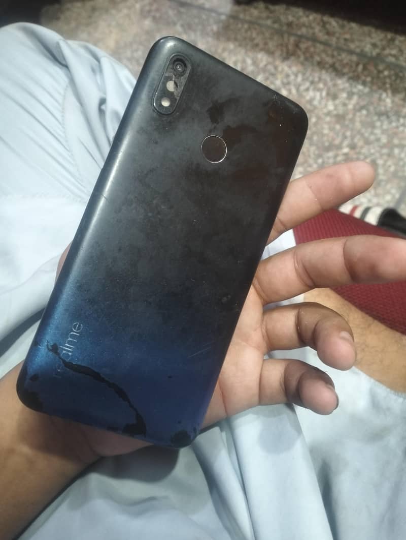 Realme 3 2