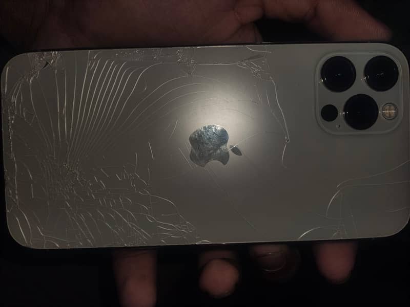 Apple iPhone 12 Pro 2