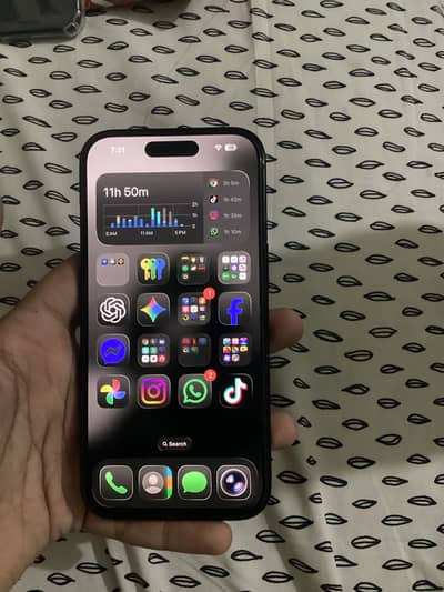 Apple iPhone 15