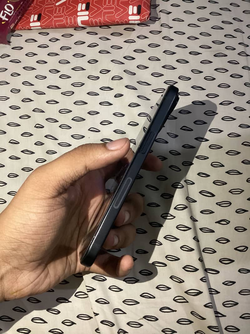 Apple iPhone 15 2
