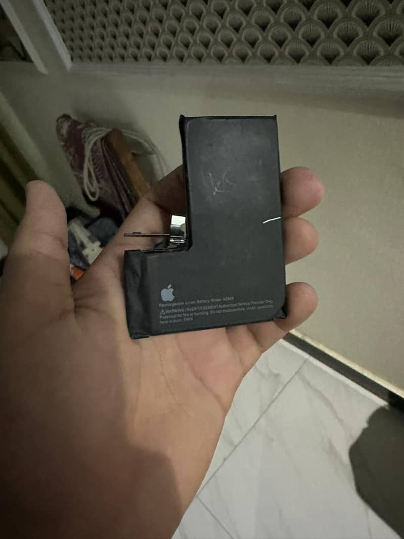 Apple iPhone 14 Pro 0