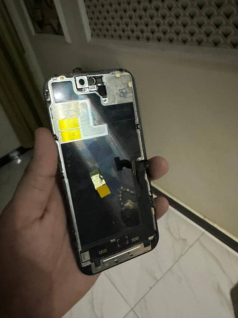 Apple iPhone 14 Pro 3