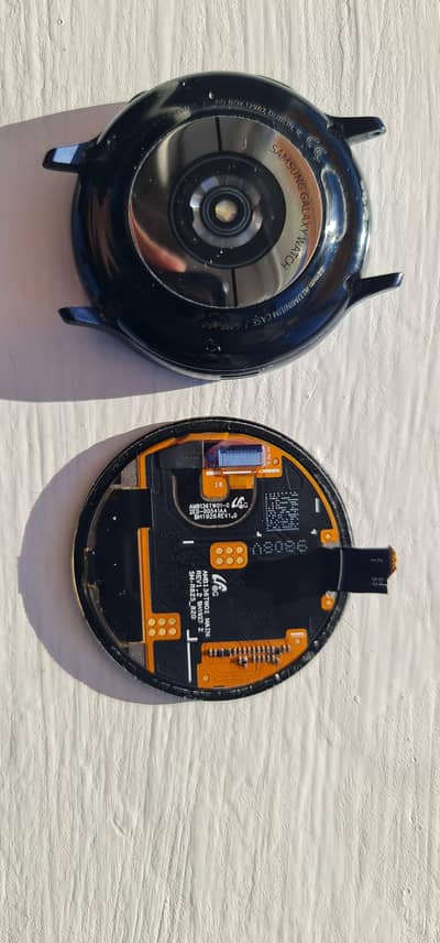 Samsung Active 2-damaged screen