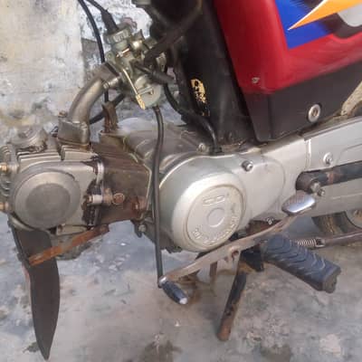 Honda cd 70bike for sale. all oky bike just buy and ride. all documents