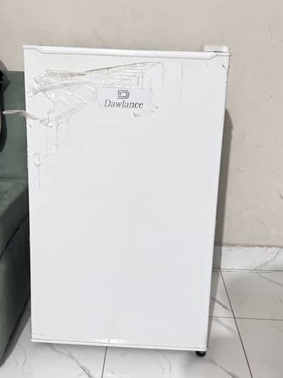 Dawlance Mini Fridge New condition