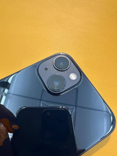 Apple iPhone 13
