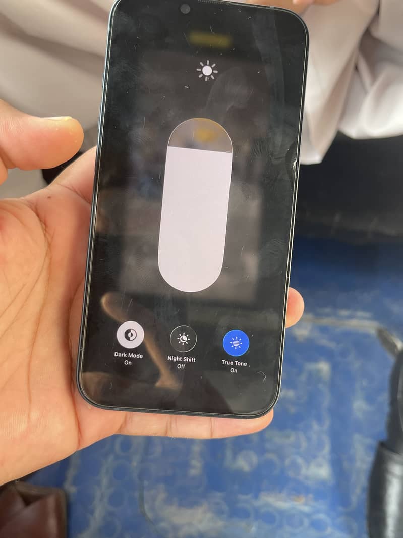 Apple iPhone 13 1