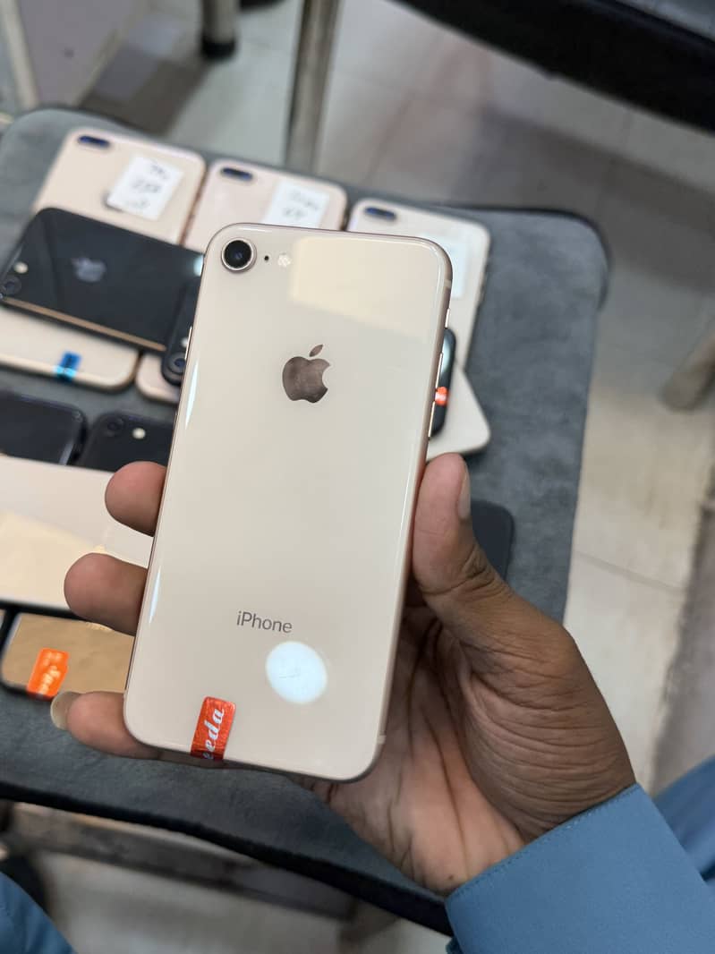 Apple iPhone 8 11