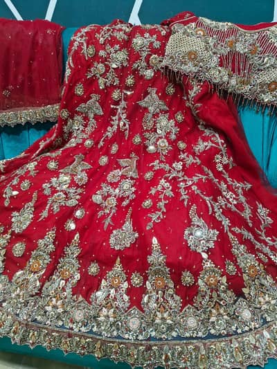 Bridal Lehenga for Sale – Elegant Design – Medium Size