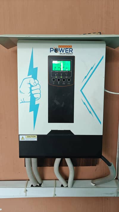 POWER SQUARE 3KW HYBRID INVENTOR - SEALED 2 YEAR USED ONLY